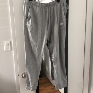 Men’s XL Nike joggers